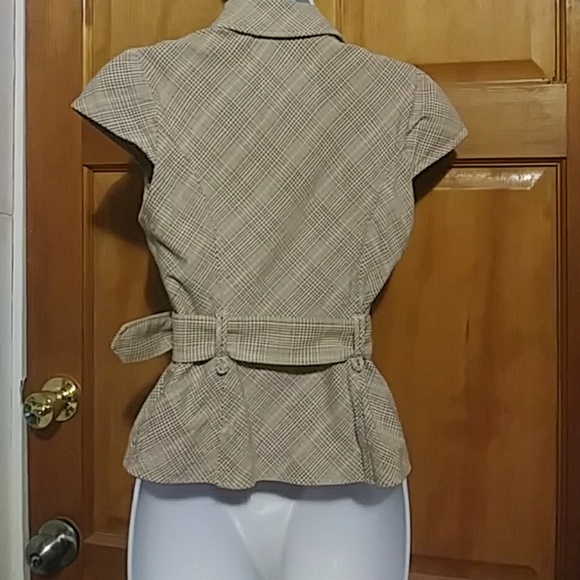 Guess - Picture 4 of 4